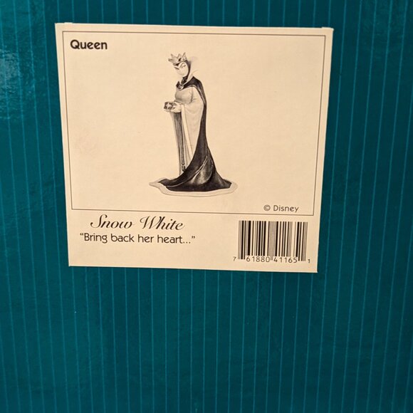 WDCC "Bring Back Her Heart ..." Evil Queen from Snow White with COA and Box - Picture 3 of 13